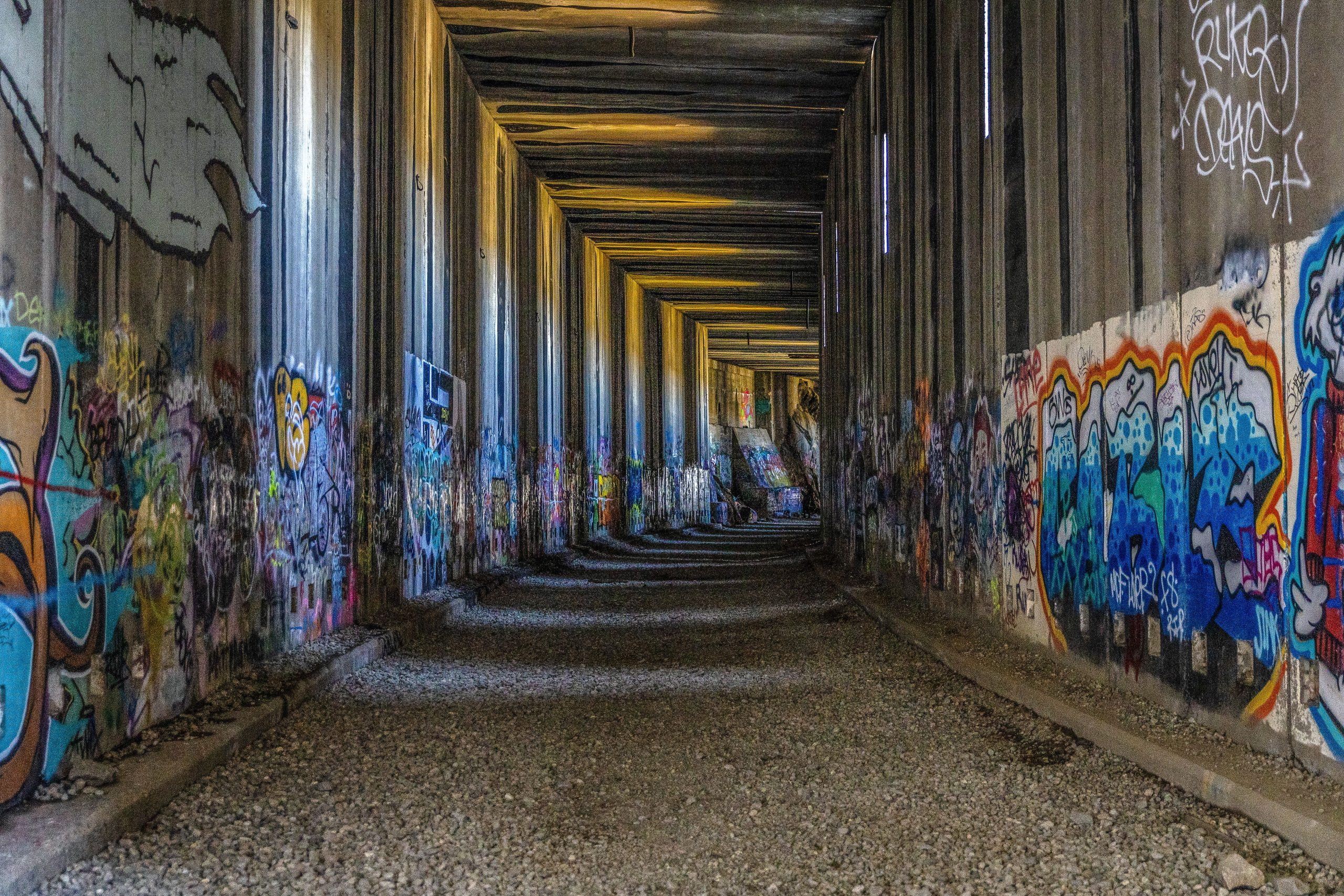 Kalifornian salaiset hylätyt tunnelit lähellä Tahoe 