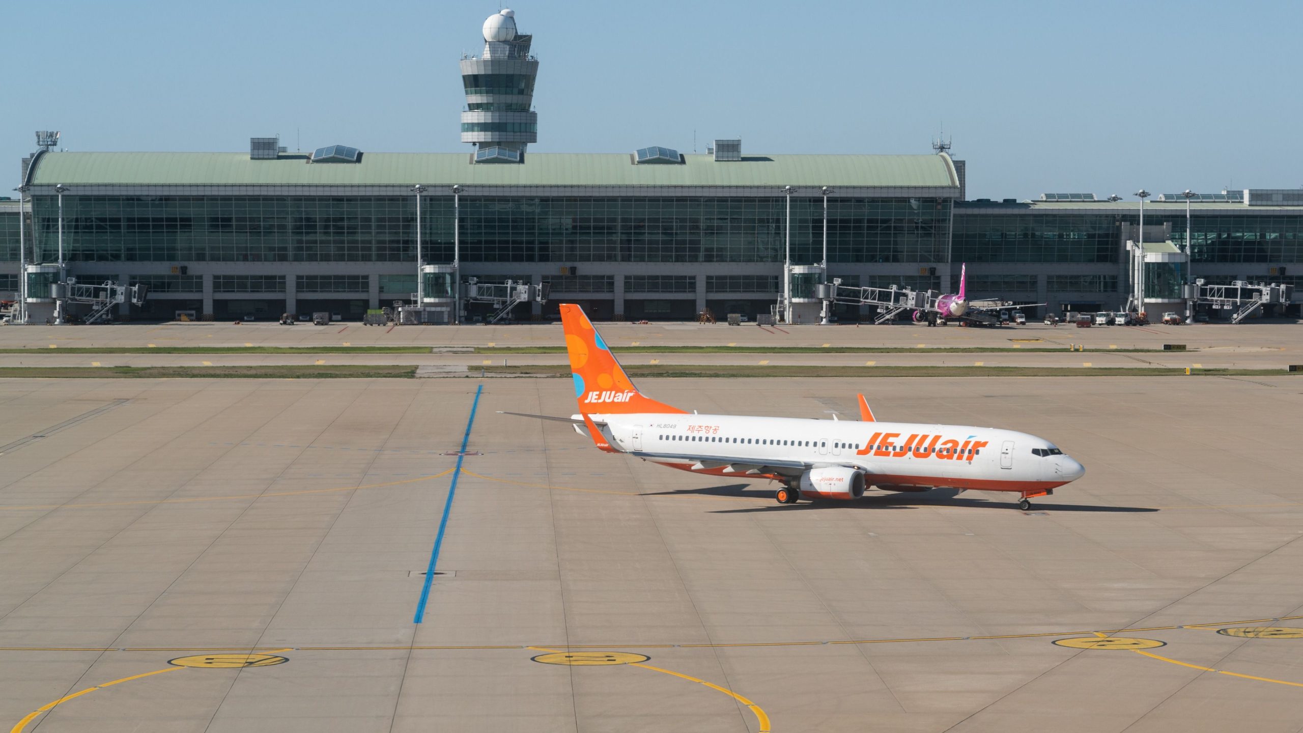 Jeju Air kutistuu lentoaikataulua 10-15% kohtalokkaan kaatumisen jälkeen
