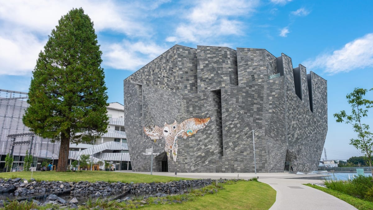 10 kaunista kirjastoa ja kirjakauppaa ympäri maailmaa, joihin sinun on vierailtava jonain päivänä!