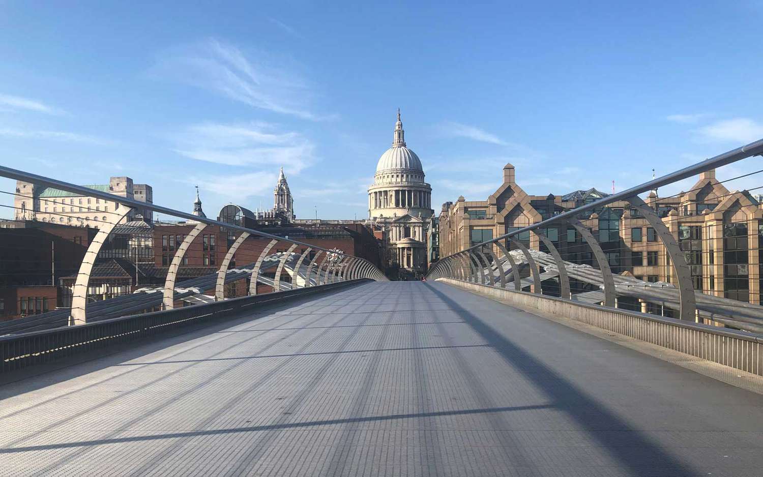 Selvisin lukkiutumisen Lontoossa menemällä 6 tunnin kävelyretkille