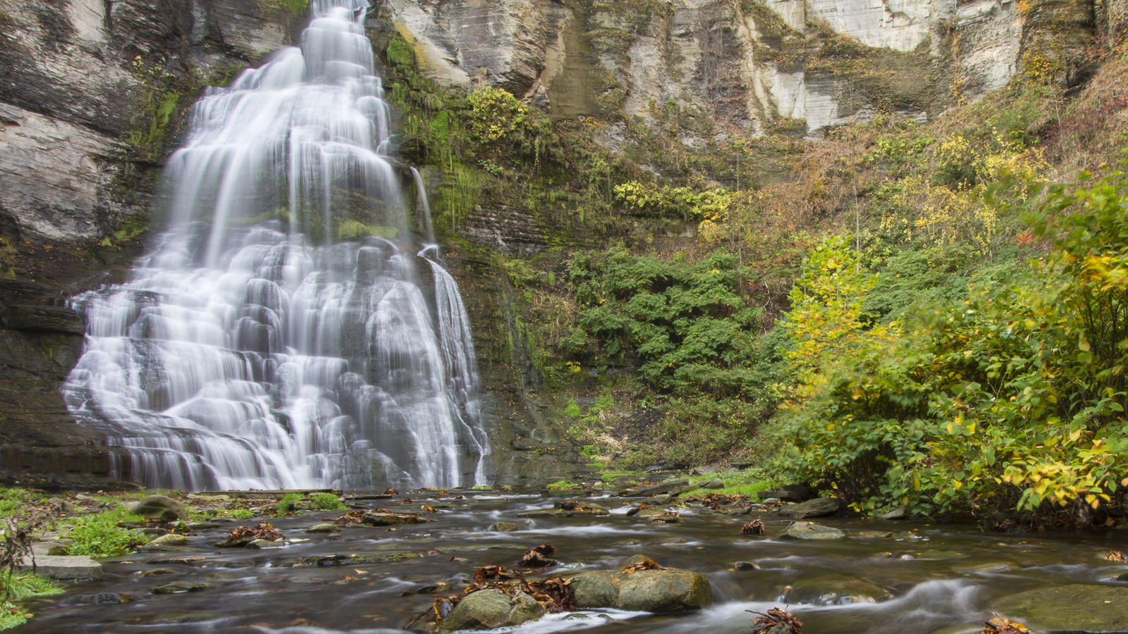 New Yorkin uusin osavaltiopuisto Cayuga-järven varrella on nimetty sen luonnonkauniiden vesiputousten mukaan