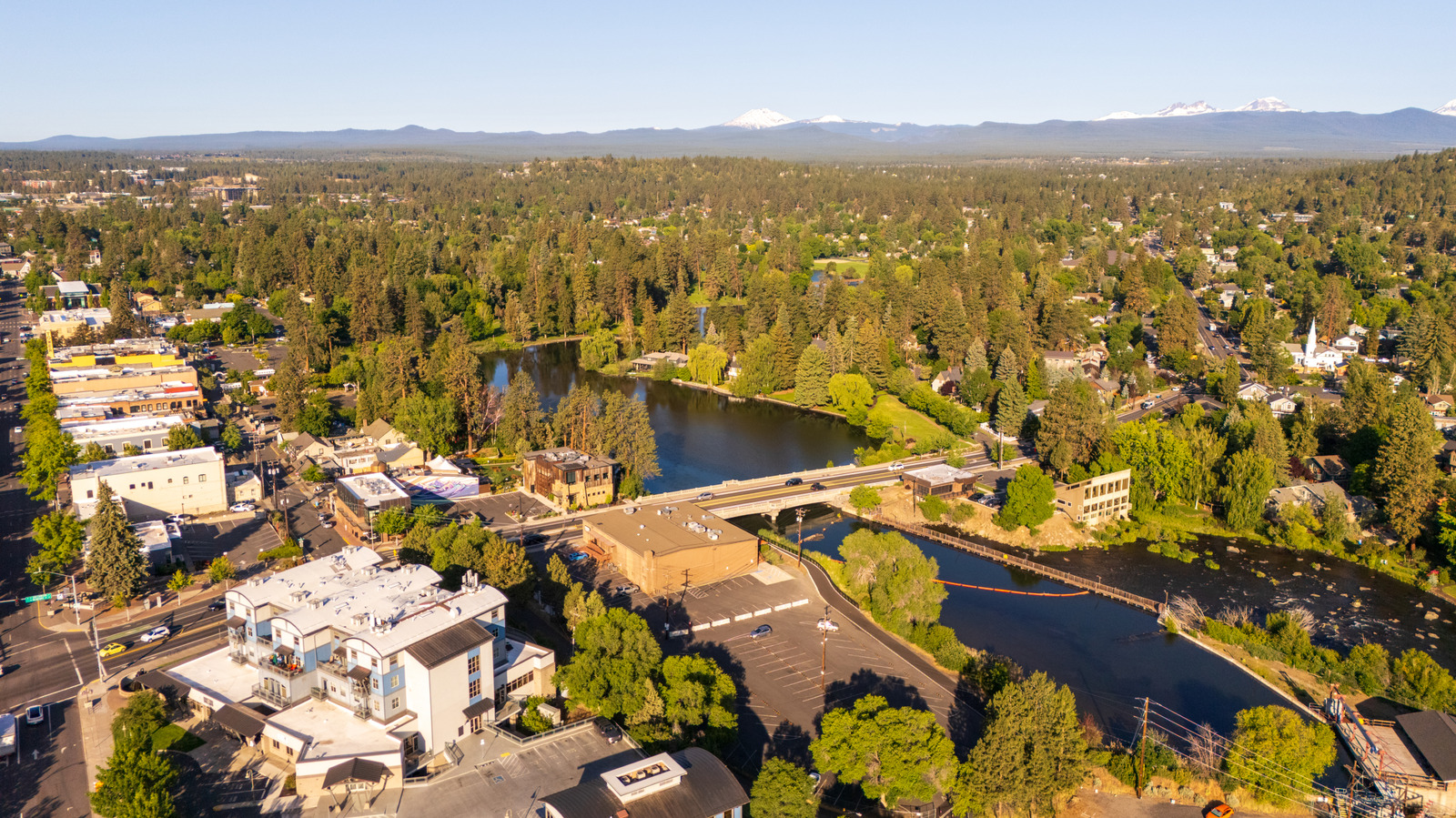 Oregonin aliarvostettu kaupunki tarjoaa hauskan ulkoilun pikkukaupungin viehätysvoimalla