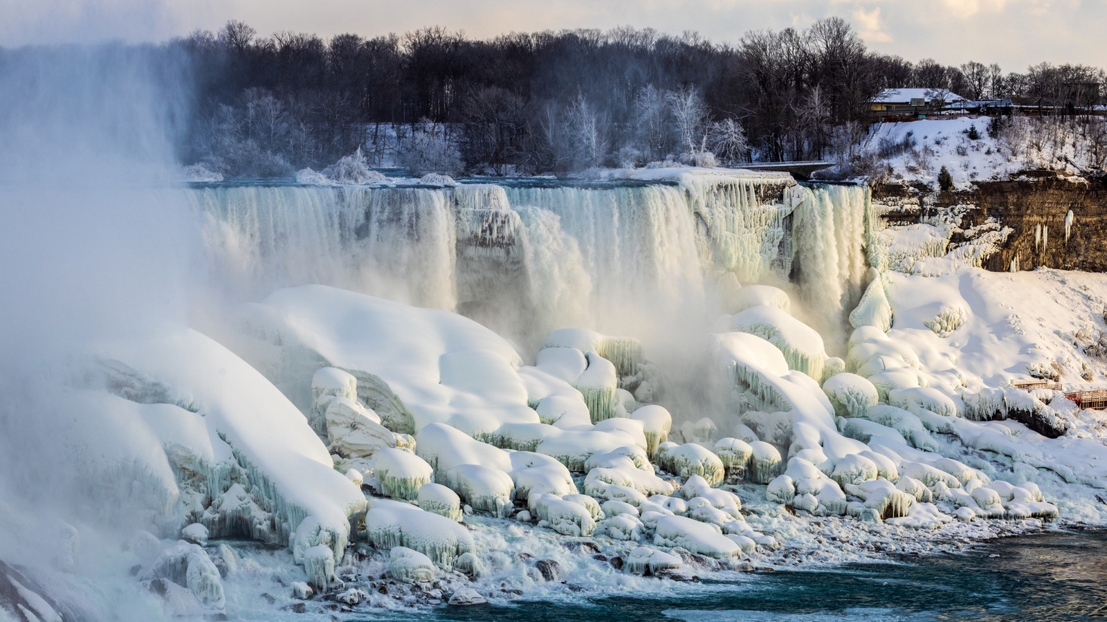 Turistit rakastavat vierailla tässä upeassa Pohjois-Amerikan nähtävyyksessä ympäri vuoden